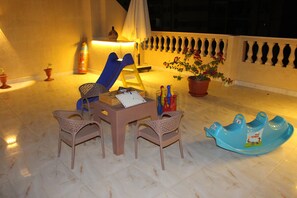 Außen-Kinderspielplatz