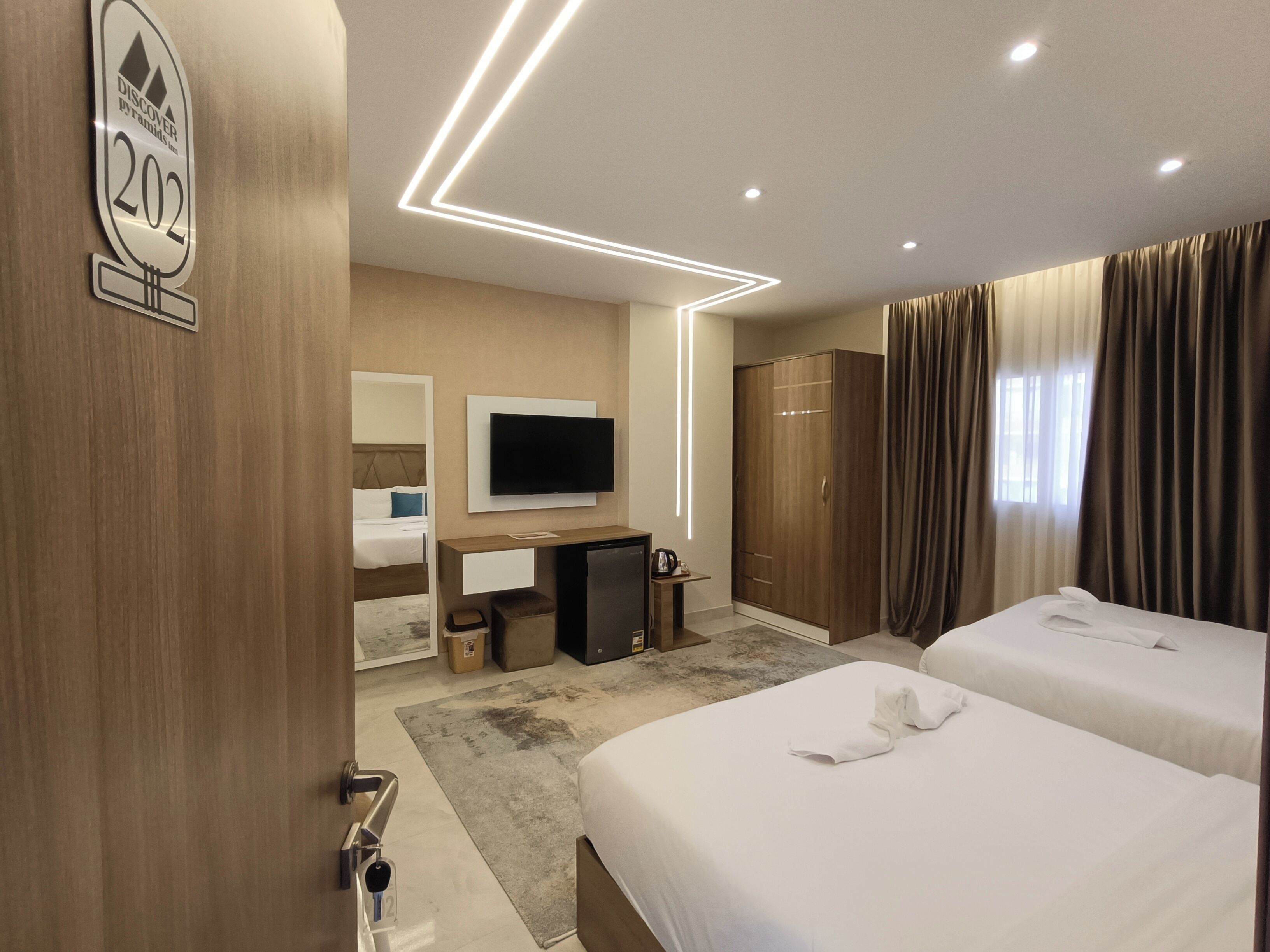 Family Quadruple Room | Egyptian cotton sheets, premium bedding, down comforters, pillowtop beds