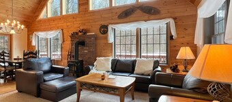 Beechwood Home - 4 Bedrooms and 3 Baths, sleeps 10