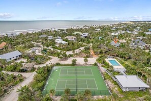 Sports court - Colonel's Cottage- Sanibel Beach Retreat, Fantastic Amenities (Sanibel)