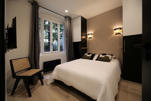 3 chambres, fer et planche à repasser, Wi-Fi, literie fournie