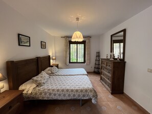 3 bedrooms, travel cot, WiFi, bed sheets - Villa Victoria (Cómpeta)