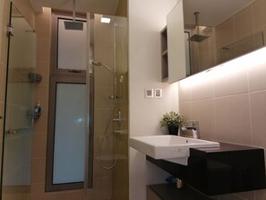 Shower, hair dryer, towels, soap