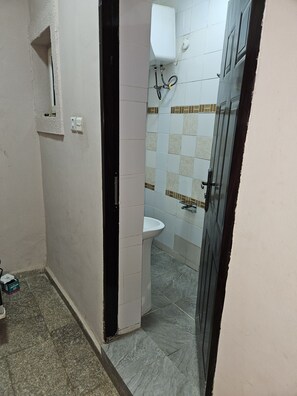 Bidet, towels, soap, shampoo