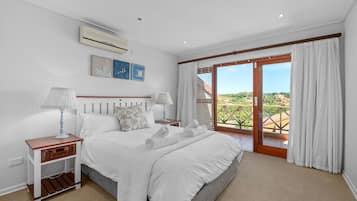 Villa – superior | 4 soverom, safe på rommet, strykejern/-brett og wi-fi (inkludert)