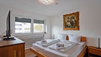 2 bedrooms, WiFi, bed sheets