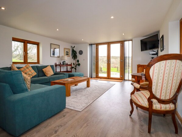 Living area - The Orchard (Bodmin)