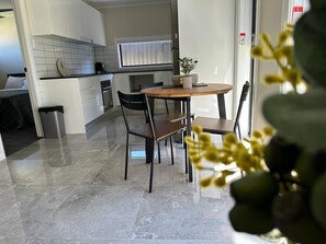 Maison Familiale | Restauration dans la chambre