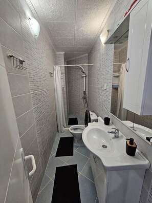 Hair dryer, towels - Standard Studio Val 2 minutes from the sea (Mali Losinj)