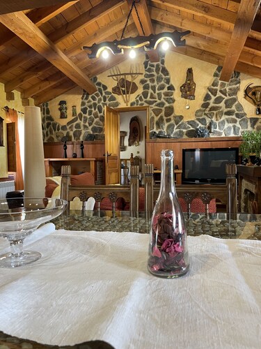 Casa Obis - Casa Rural con Jardín, Barbacoa y Unas Espectaculares Vistas