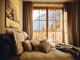 Deluxe Apartment | Hypo-allergenic bedding, individually decorated, individually furnished