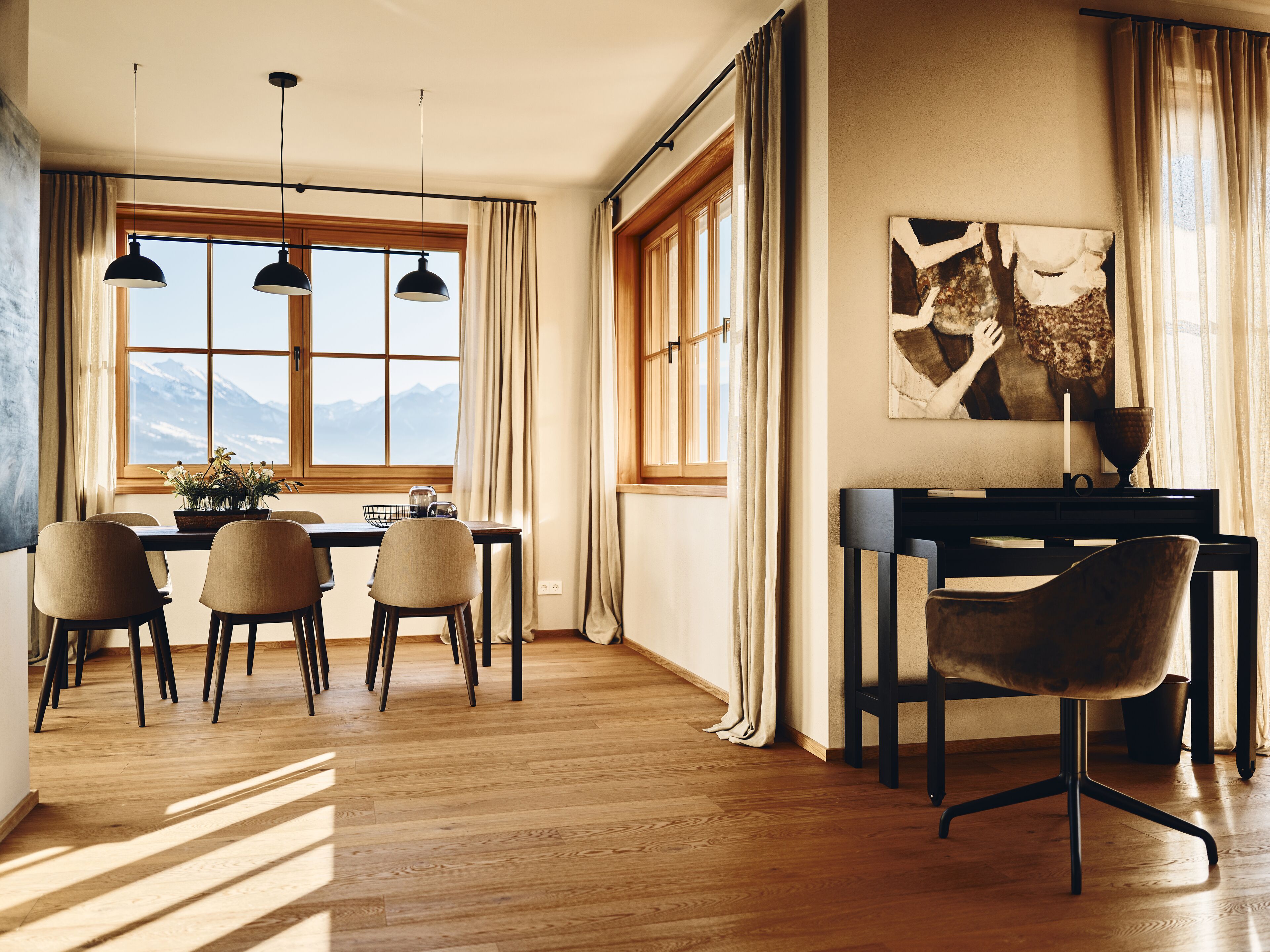 Standaard appartement | Woonruimte | Een flatscreentelevisie