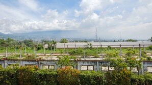 Ảnh chưa phân loại, 5 trong số 10 ảnh, nút