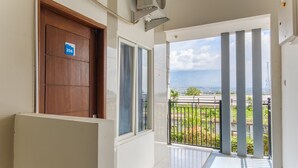 Ảnh chưa phân loại, 3 trong số 10 ảnh, nút