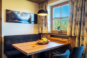 Dining - Appartment Jenner für 2 - 4 Personen, 40 qm, Balkon (Schönau am Königssee)