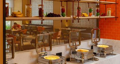 Guangzhou Baiyun Airport Rezen Select Hotel