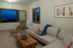 Villa, fumatori | 7 camere, una scrivania