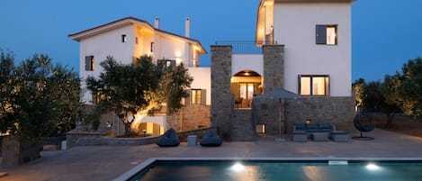 Villa, fumeur | 7 chambres, bureau