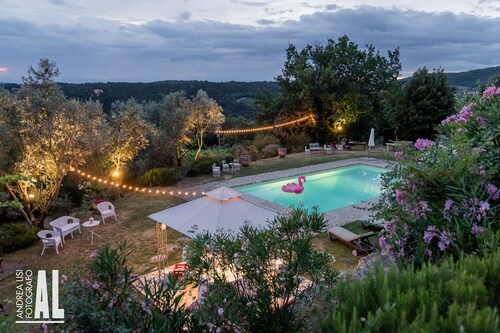 Cottage nel Chianti con Piscina. Vista Sulle Colline e sui Vigneti Toscani