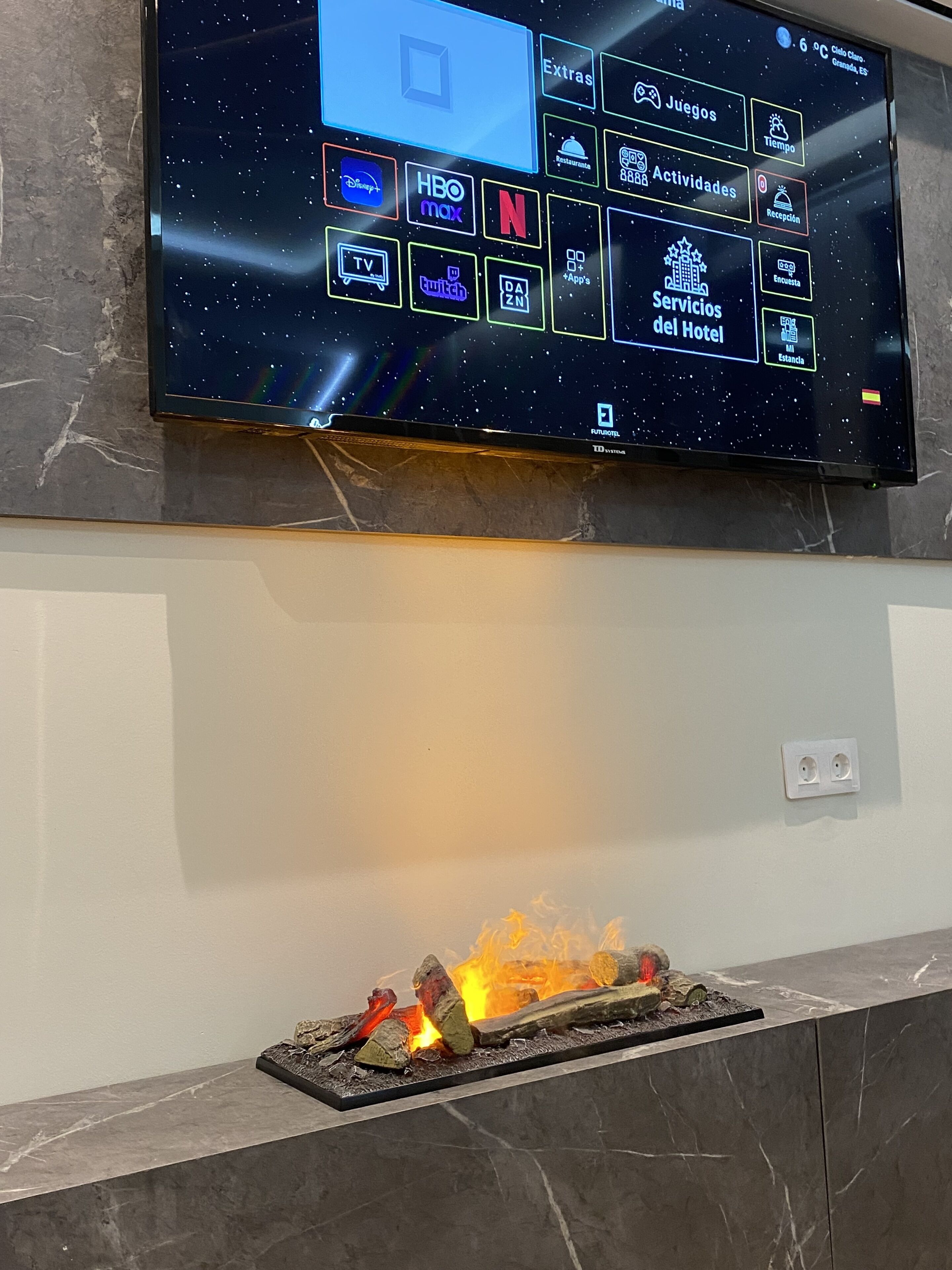 Down comforters, in-room safe, soundproofing, free WiFi