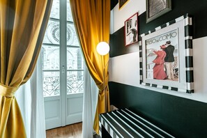 Deluxe Suite | Living area - Aurum - Como Luxury Suites (Como)