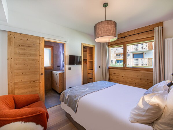 3 bedrooms, free WiFi, bed sheets