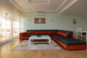 Living area - Dodona Apartments (Pristina)
