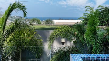 Pemandangan dari properti