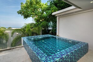 Piscine extérieure