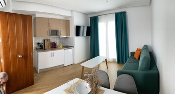 Apartamento standard | Cortinas blackout, quartos à prova de som, ferros/tábuas de passar roupa