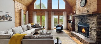 Beautiful Mountain Home: 5BR/5BA Hot Tub + Sauna + Theater + Game Room + Golf + Pool