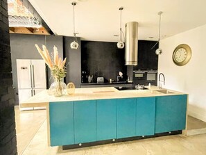 Private kitchen - 5 Bed House 330m2 Zone 4 25 mins CentreLondon (London)