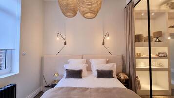 4 bedrooms, free WiFi