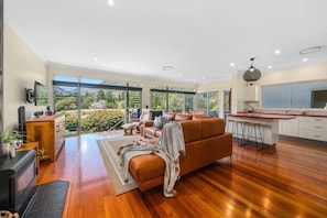 تلفزيون ذكي، مدفأة