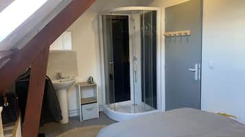 4 habitaciones, wifi y ropa de cama