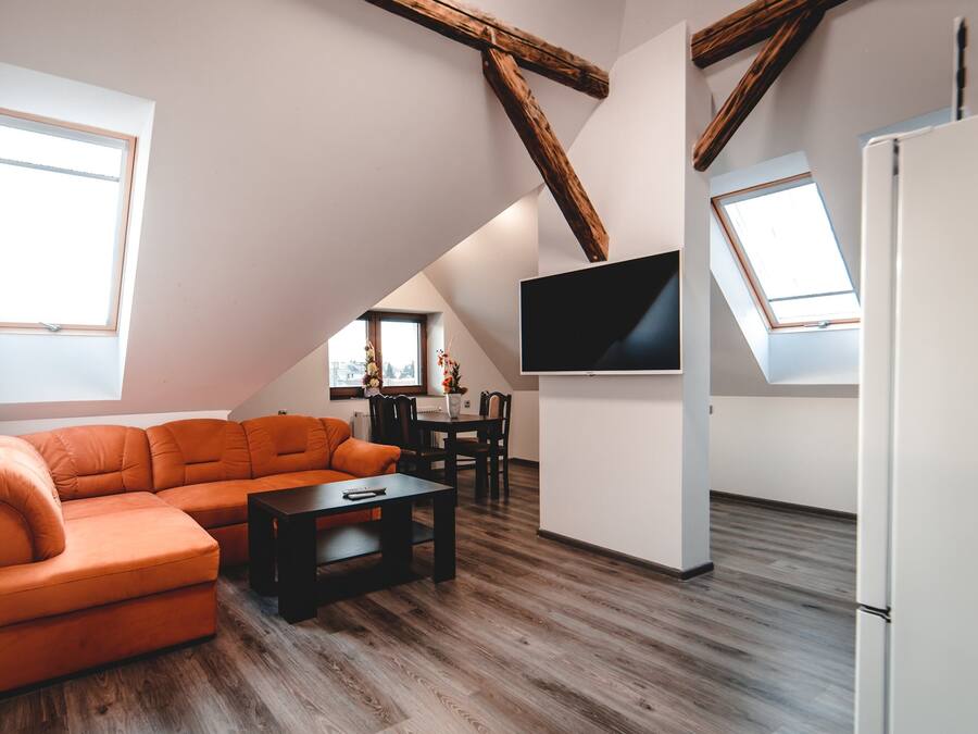 Business-Apartment | Tempur-Pedic-Betten, Schreibtisch, laptopgeeigneter Arbeitsplatz