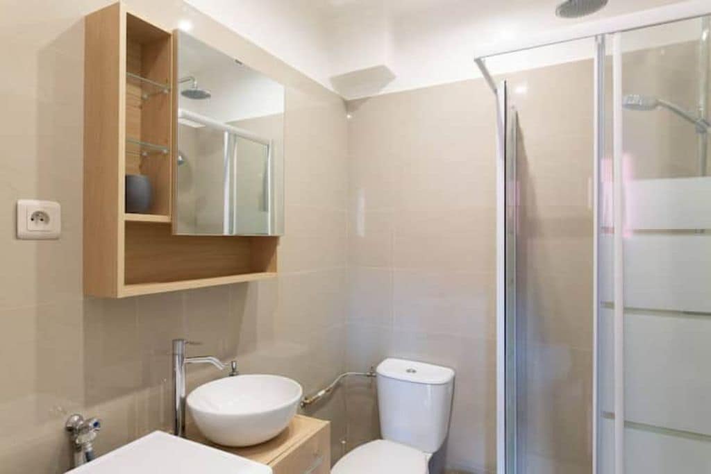 Towels, soap, toilet paper