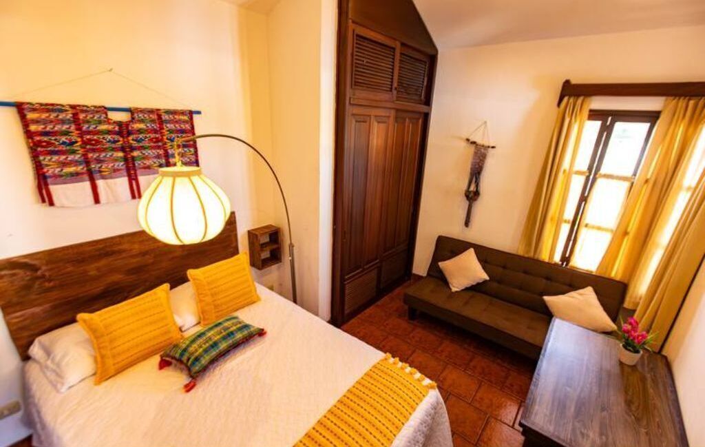 5 Schlafzimmer, Bügeleisen/Bügelbrett, kostenloses WLAN, Bettwäsche