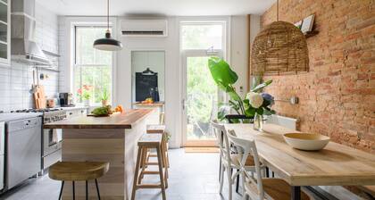 Luxury Boutique Townhouse with beautiful garden, Cobble Hill, Brooklyn