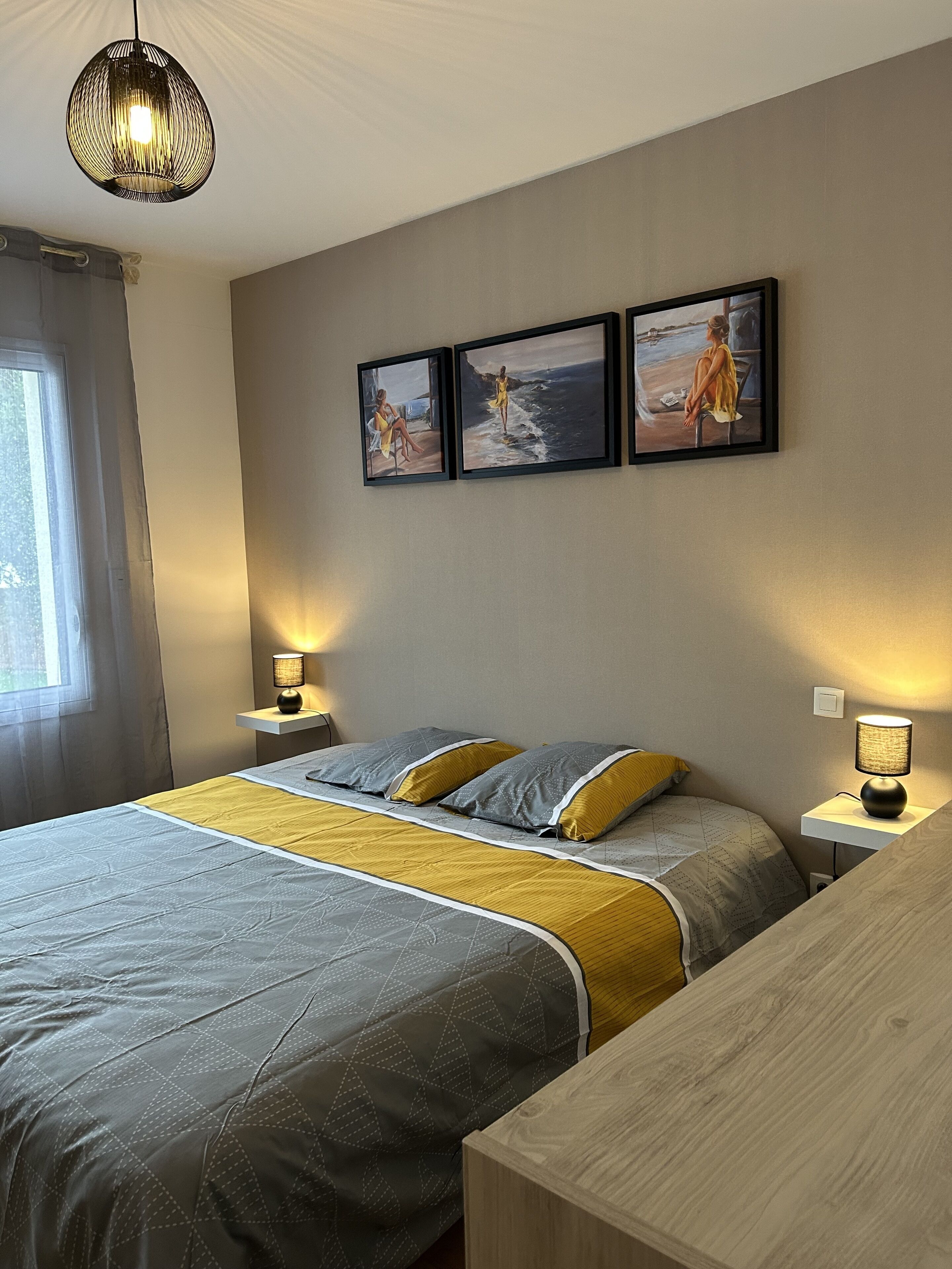 5 chambres, fer et planche à repasser, lit parapluie, Wi-Fi gratuit