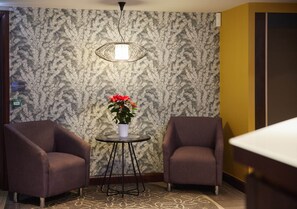 Reception - The Quays By Greene King Inns (Northampton)