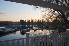 View from property - The Quays By Greene King Inns (Northampton)