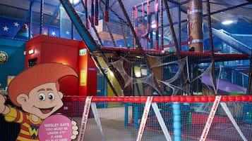 Innen-Kinderspielplatz