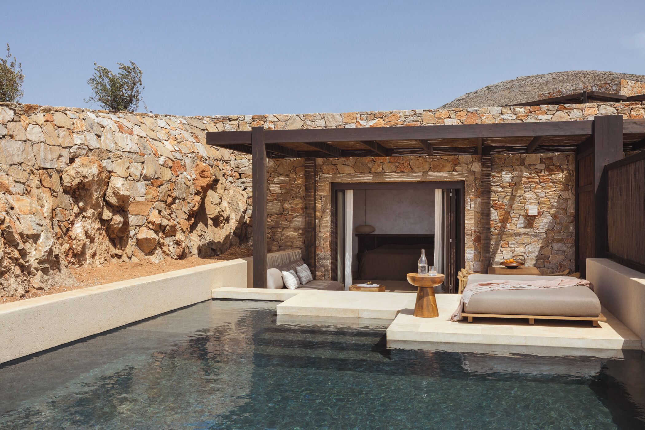 Deluxe Cave Suite with Outdoor Private Pool and Sea View | Terrace/patio