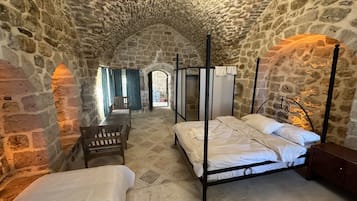 1 habitación, sábanas de algodón egipcio y ropa de cama de alta calidad