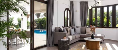 TV, ping pong, books