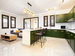 Fridge, microwave, oven, stovetop - Jasmine Dreams Residence by Nomads (Kouklia)