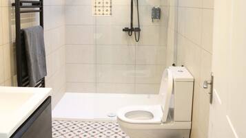 Appartamento | 1 camera, insonorizzazione, ferro/asse da stiro, Internet