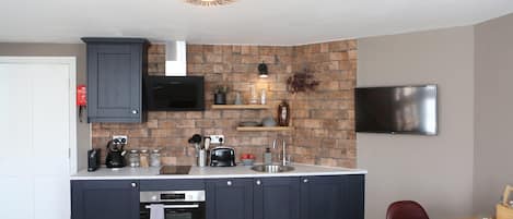 House | 1 bedroom, soundproofing, iron/ironing board, high-speed internet