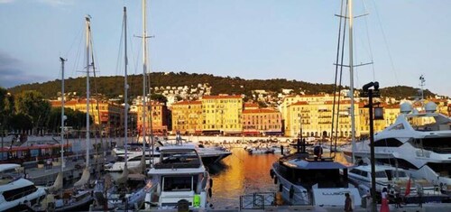 Superbe Studio Lumineux au Port de Nice, Clim, Tram, Calme